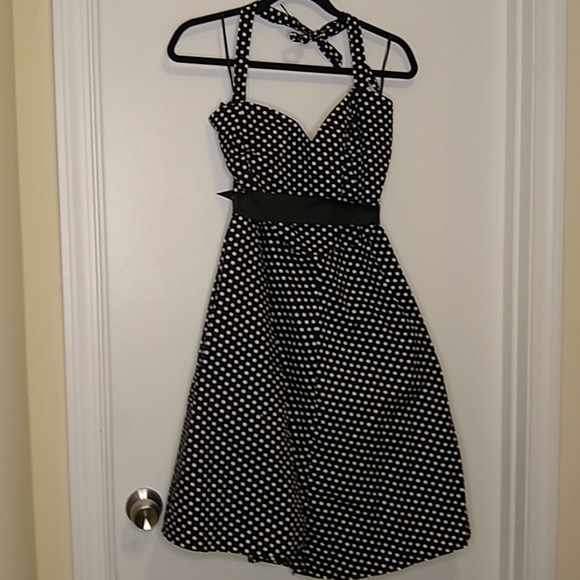 queen of norway Dresses & Skirts - Queen of Norway black & white halter retro dress